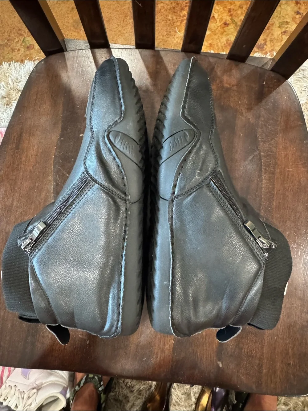 DAGY Men's Black Slip-On Casual Shoe with Side Zipper